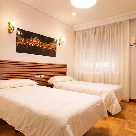 Hotel Castellano I *