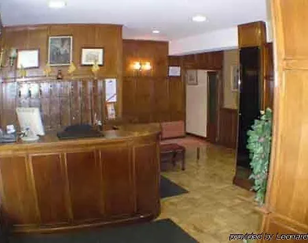 Hotel Residencia Castellano I