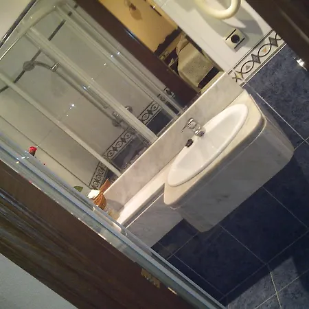 Hotel Residencia Castellano I *