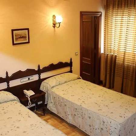 Residencia Castellano I Hotel Salamanca