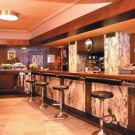 Residencia Castellano I *