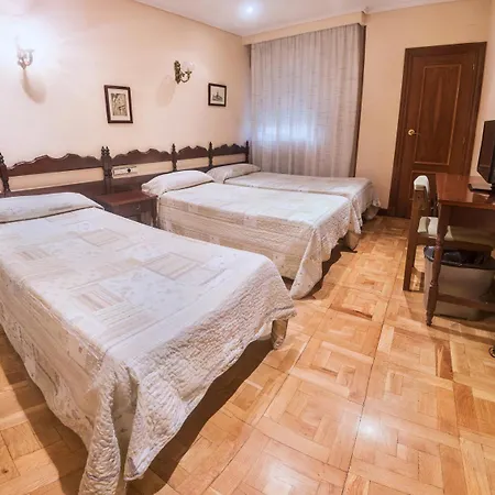 Castellano I Hotel Salamanka