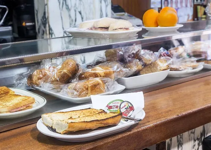 Hotel Castellano I *